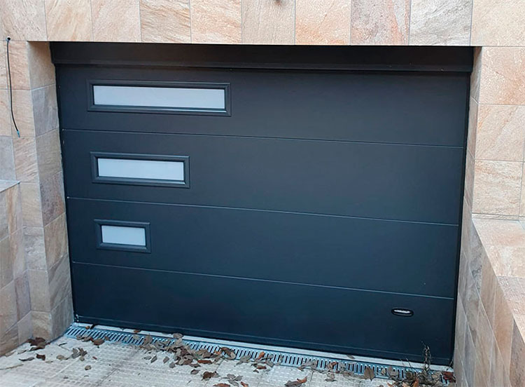 Marcado CE para puertas seccionales