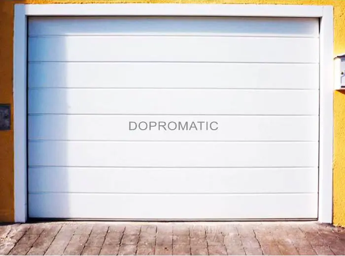 Comprar puerta uni acanalada seccional