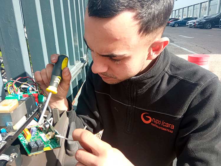 Averías más comunes en puertas de garaje