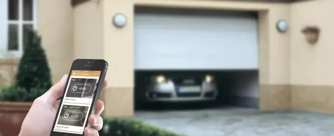 ¿Cómo abrir la puerta de garaje con el móvil?