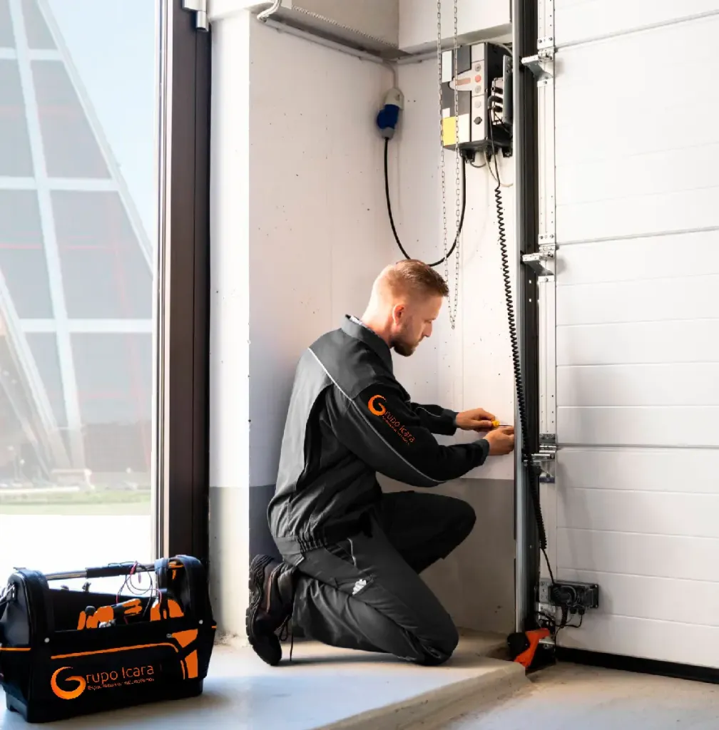 Mantenimiento puertas automáticas de garaje en Madrid