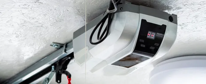 Consejos para elegir el mejor motor para tu puerta de garaje