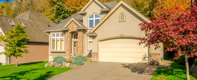 Mantenimiento de las puertas de garaje en otoño: consejos prácticos