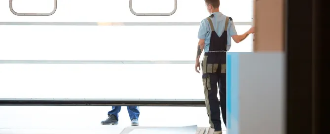 Puertas industriales de rápida apertura: velocidad y seguridad