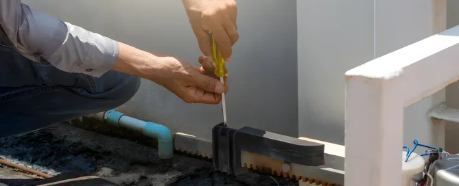 ¿Cómo se instala una puerta automática?