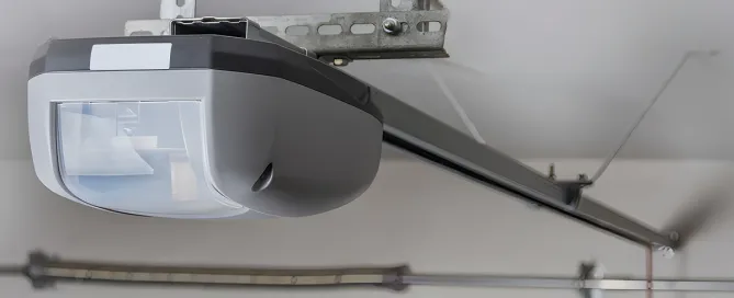 ¿Por qué motorizar una puerta de garaje?