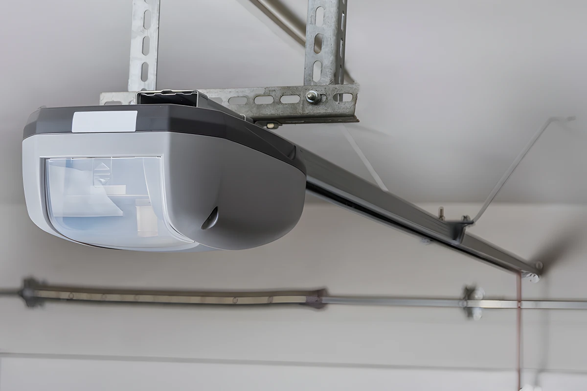 ¿Por qué motorizar una puerta de garaje?