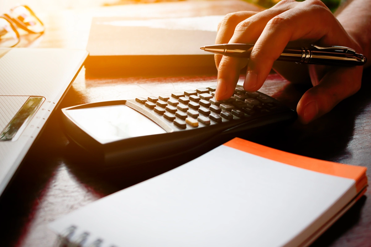 Guía completa para solicitar un presupuesto de instalación de puertas de garaje