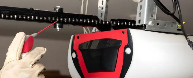 Guía de motorización, mantenimiento y seguridad de las puertas de garaje