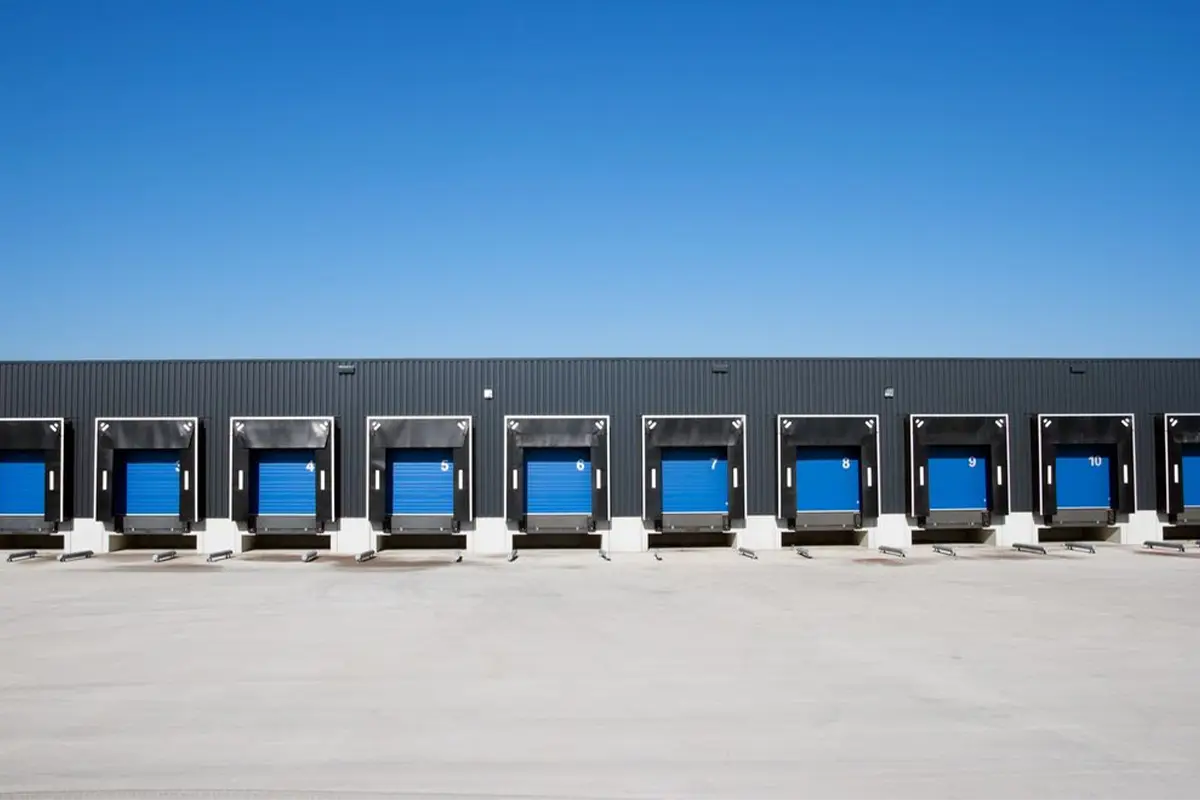 ¿Qué es un muelle carga? Funciones y tipos