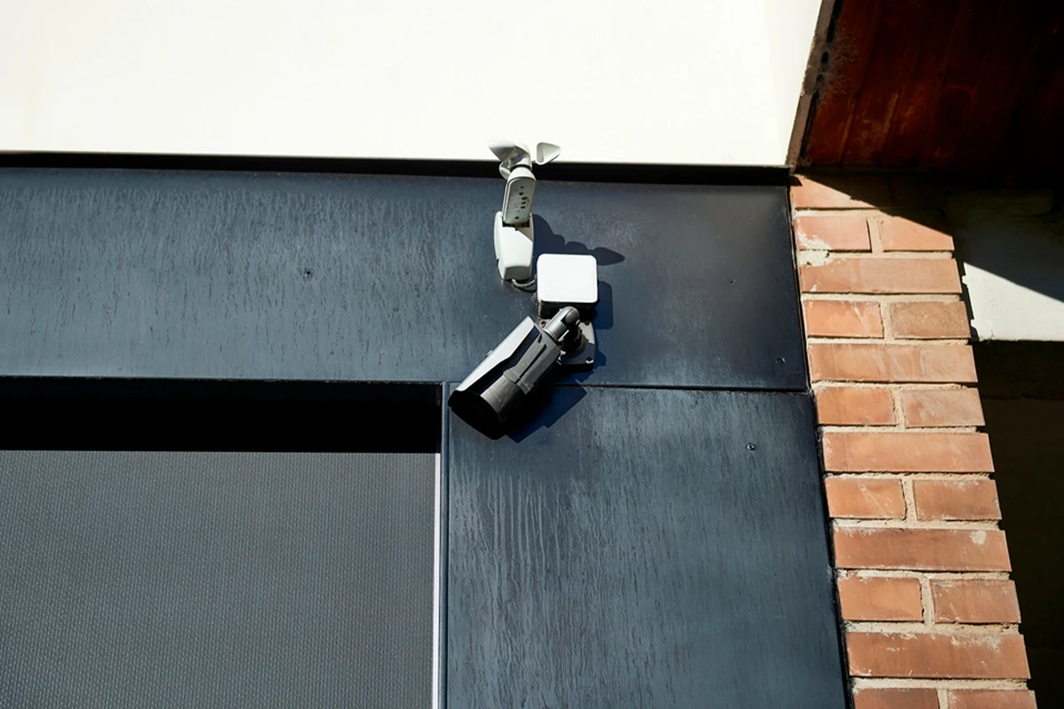 ¿Cómo mejorar la seguridad de tus puertas automáticas?