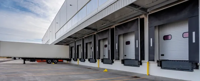 Mejora la productividad con un muelle de carga bien diseñado