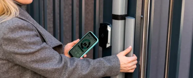 Cómo las puertas automáticas pueden mejorar la accesibilidad