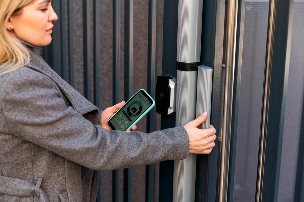 Cómo las puertas automáticas pueden mejorar la accesibilidad