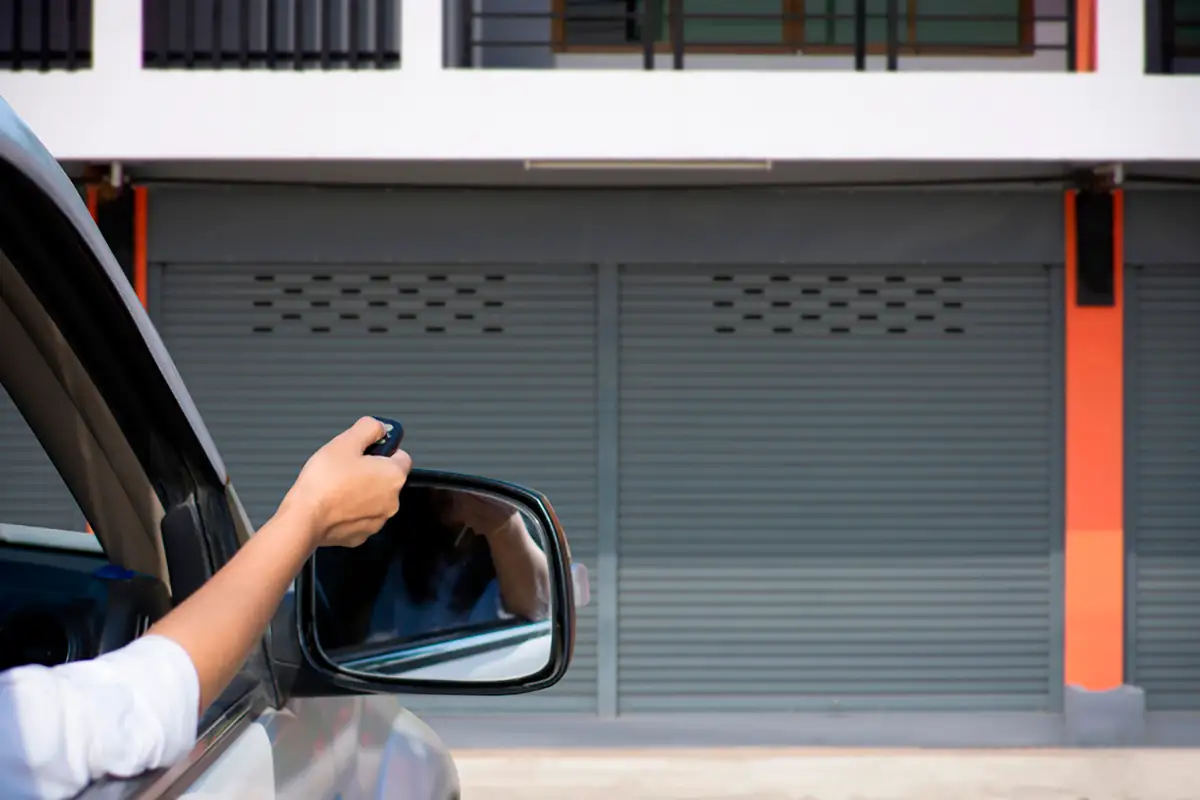 ¿Qué mando es el adecuado para mi puerta de garaje?