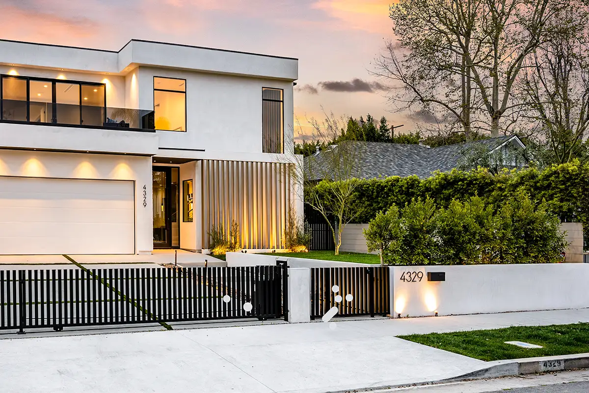 Soluciones de seguridad para puertas correderas industriales