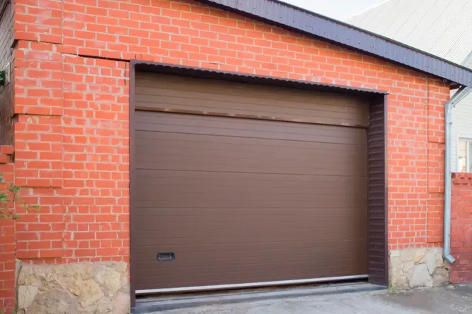 Elegir el motor perfecto para tu puerta de garaje basculante de 2 hojas