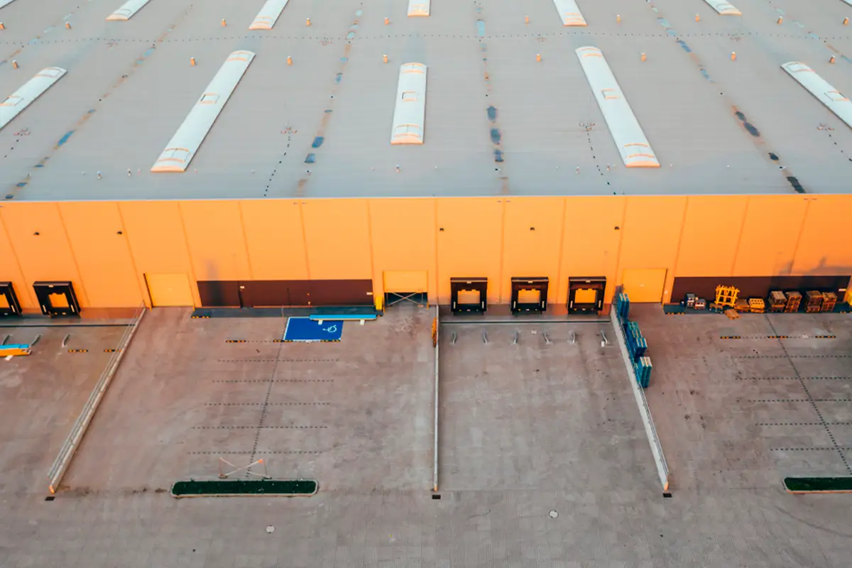 Los 5 errores más comunes en el mantenimiento de muelles de carga