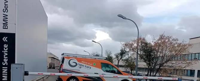 Integración de barreras de parking con reconocimiento de matrículas