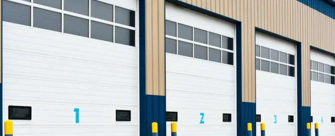 Puertas rápidas enrollables industriales: una solución perfecta para espacios con alto tráfico